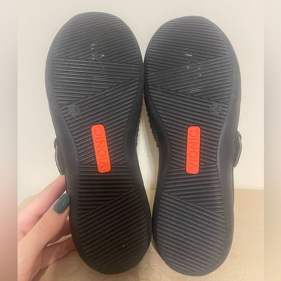 Vionic Cloud Goleta Mary Jane Shoes - Picture 10 of 11